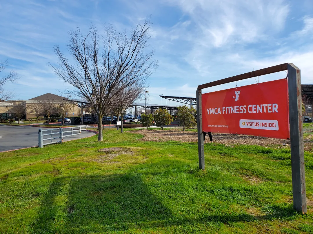 woodland fitness center sign exterior