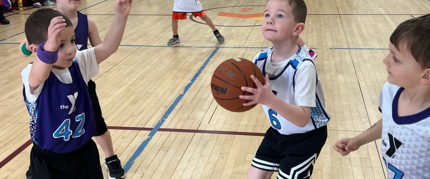 kids playing basketball