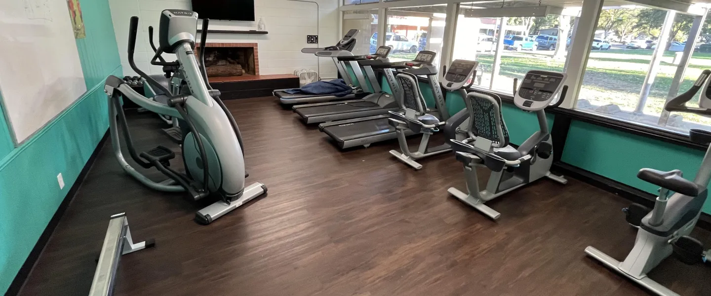 yolo college street gym