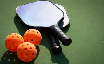 pickleball with orange balls
