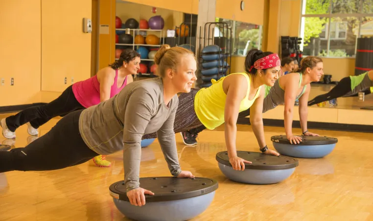 blaisdell-group-fitness-bosu-0062.jpg